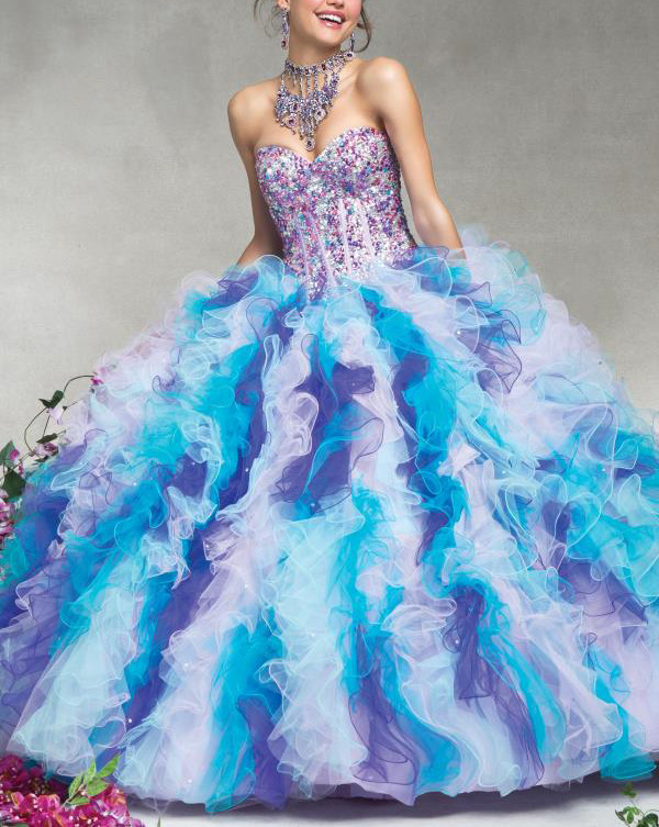 28 Hideously Awesome Prom Dresses E News